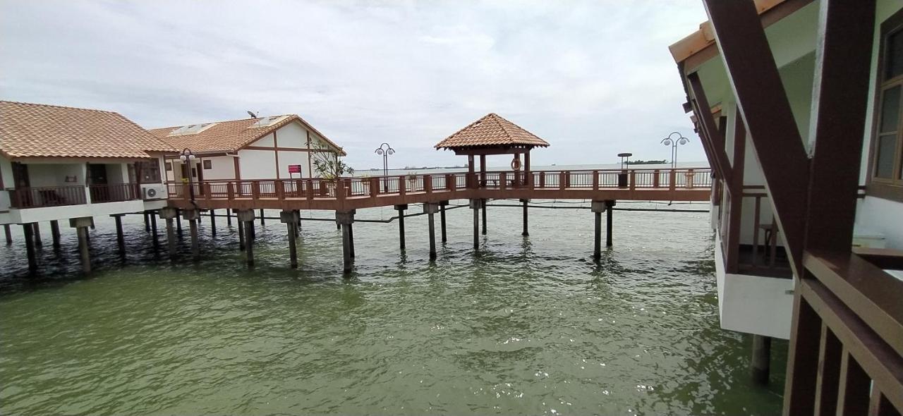 Port Dickson Private Unit Chalet Exterior foto